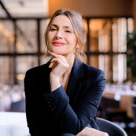20 Idées de Business avec Peu d'Investissement — Le Guide Complet pour Femmes Entrepreneures